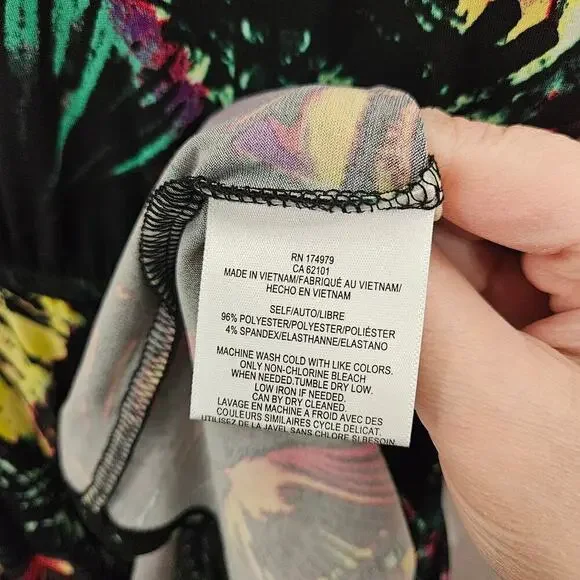 BCBGMaxAzria Sleeveless V-Neck Stretch Colorful Floral Faux Wrap Dress Sz Medium - Picture 7 of 7